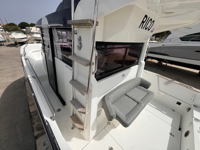 slider 8 Beneteau Barracuda 9